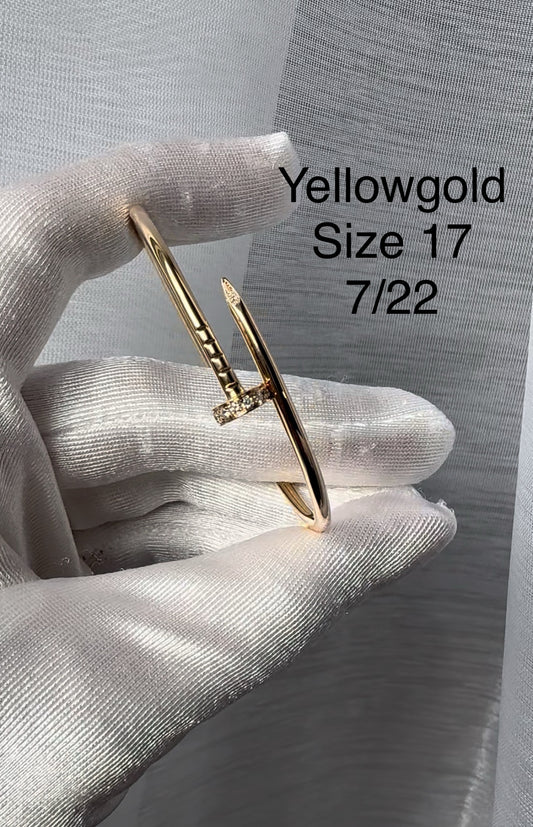 18k YG Nail Bracelet with diamond tip - Balance