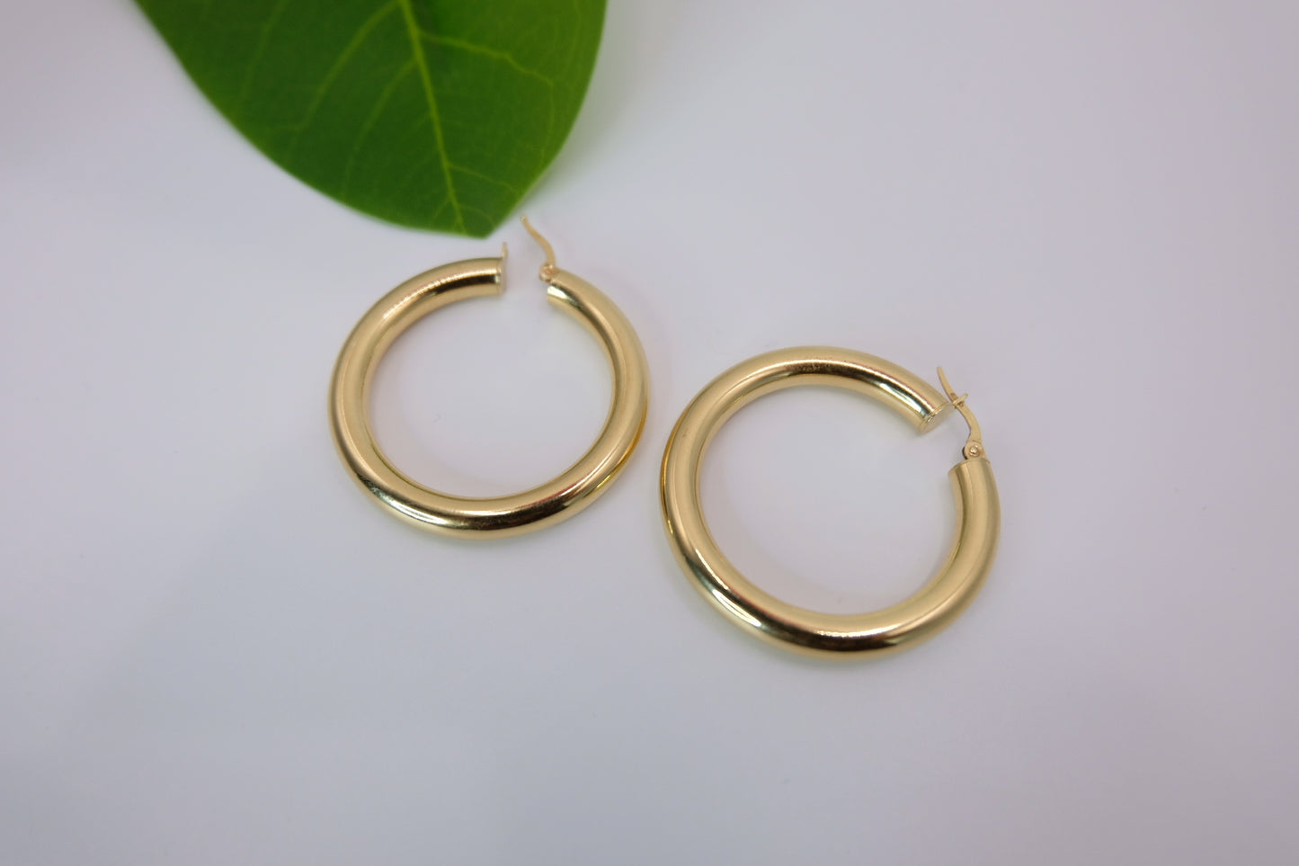 18k Solid Gold Chunky Tube Hoop Earring