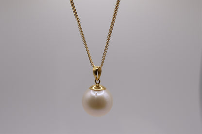 18k Solid Gold South Sea Pearl Necklace