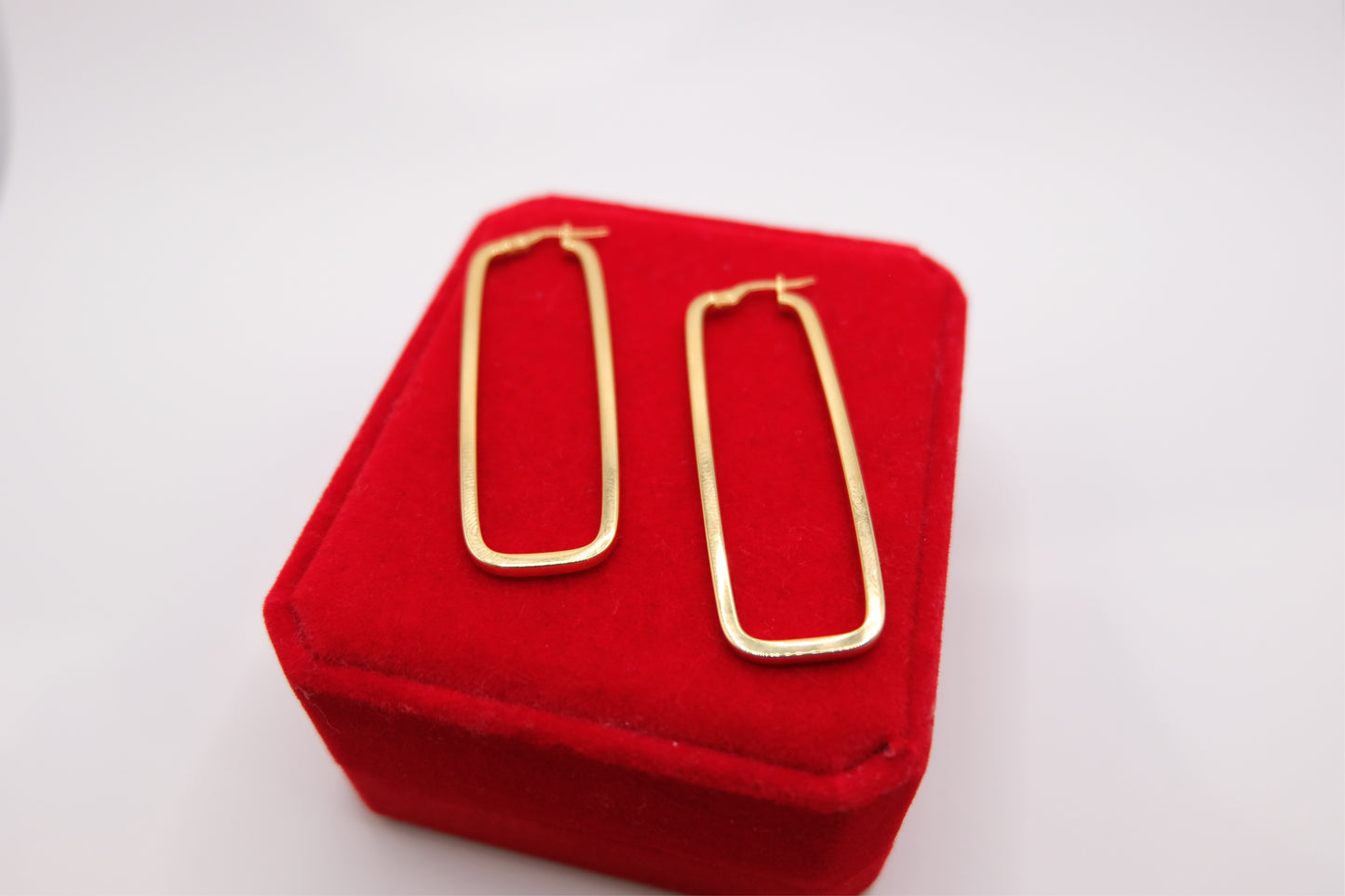 18k Rectangular Hoop Earring