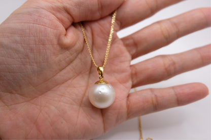 18k Solid Gold South Sea Pearl Necklace