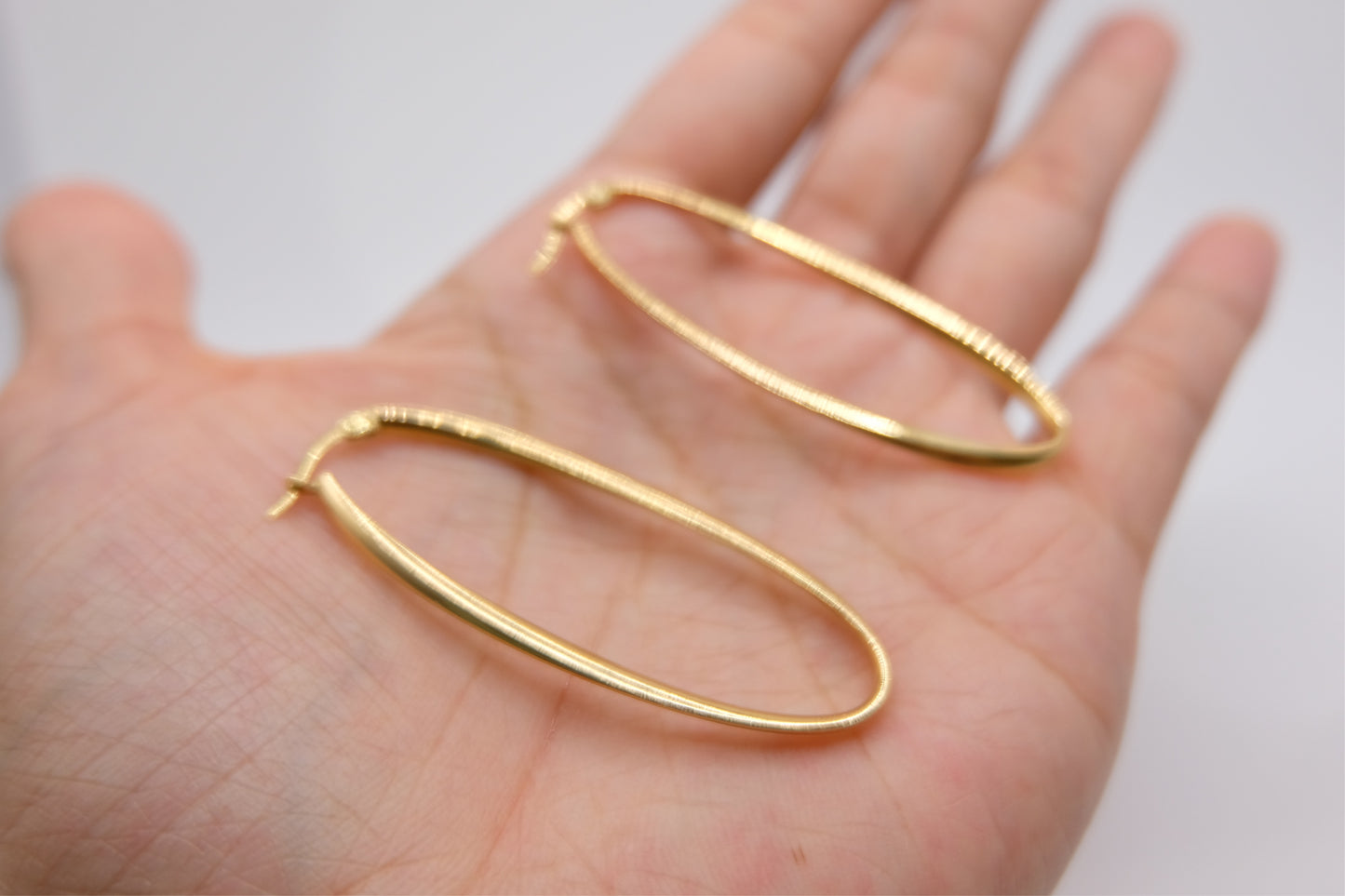 18k Solid Gold Oblong Hoop Earring