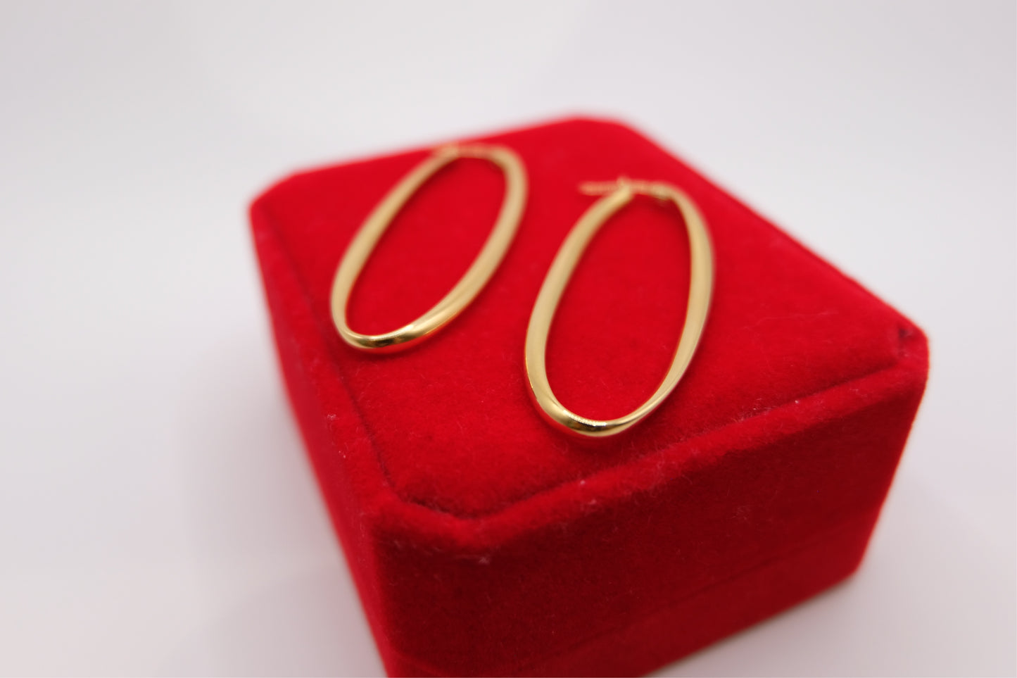 18k Solid Gold Oblong Hoop Earring